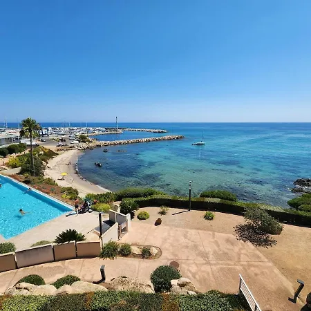 Vue Panoramique Avec Piscine A Solenzara Kamiesch